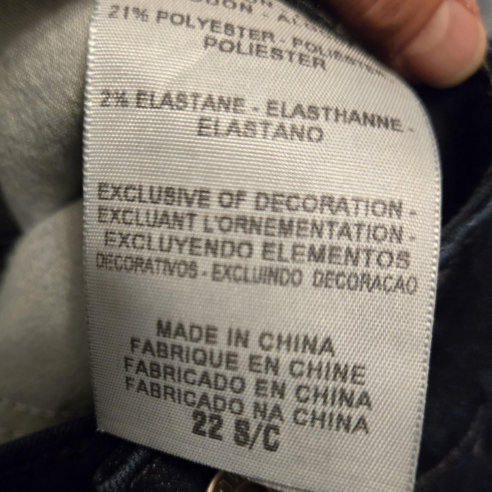 Levi's Women's Dark Blue Boot Cut Jeans - Picture 4 of 5